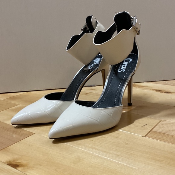 Circus Sam Edelman Heels in White size 7 - Picture 3 of 13